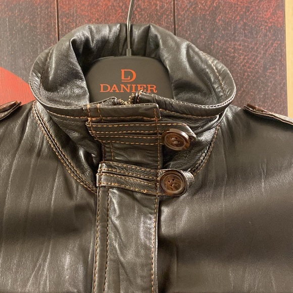 DANIER || Brown Leather Jacket - Picture 2 of 10